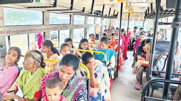 స్త్రీశక్తికి రెట్టింపు ఆదరణ