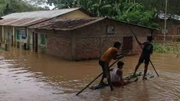 Uneven Monsoon Causes Floods: ఆడుకుంటున్న రుతుపవనాలు!