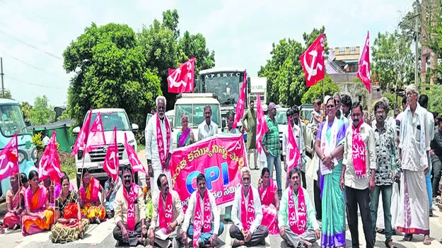 రెగ్యులర్‌ తహసీల్దారును నియమించాలి 