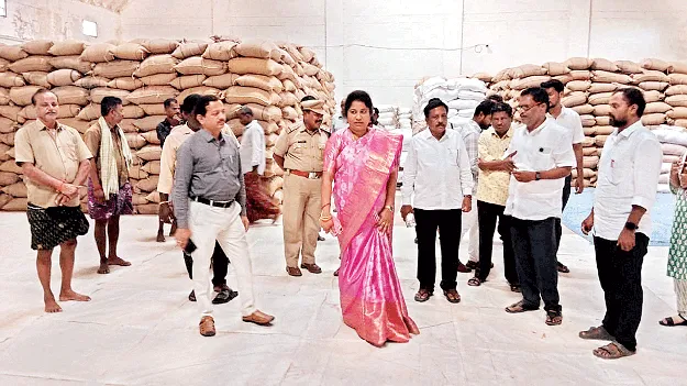 నాణ్యమైన భోజనం అందించాలి