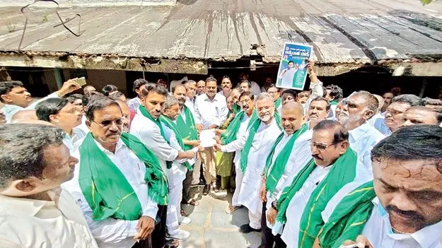    సంక్షోభంలో వ్యవసాయ రంగం