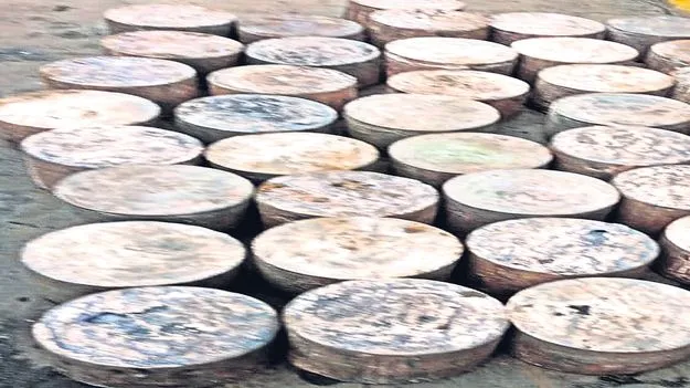 రోజుకొక మలుపు తిరుగుతున్న కాపర్‌ ప్లేట్ల చోరీ కేసు