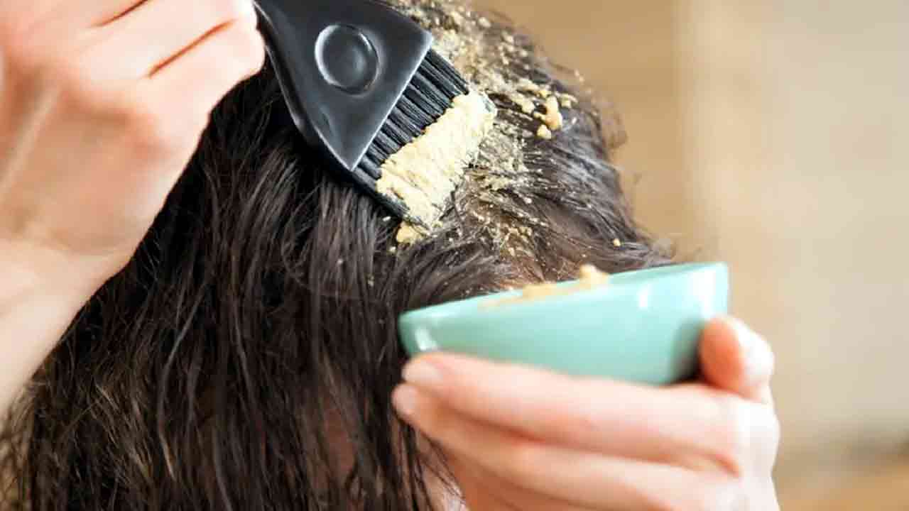 Hair Health: బాదంతో ఇలా చేశారంటే.. వృద్ధాప్యంలోనూ మీ జుట్టు నల్లగానే ఉంటుంది..