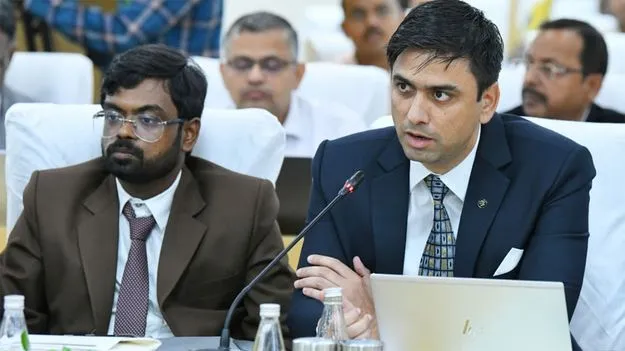 రెండు చోట్ల పారిశ్రామిక పార్కులు