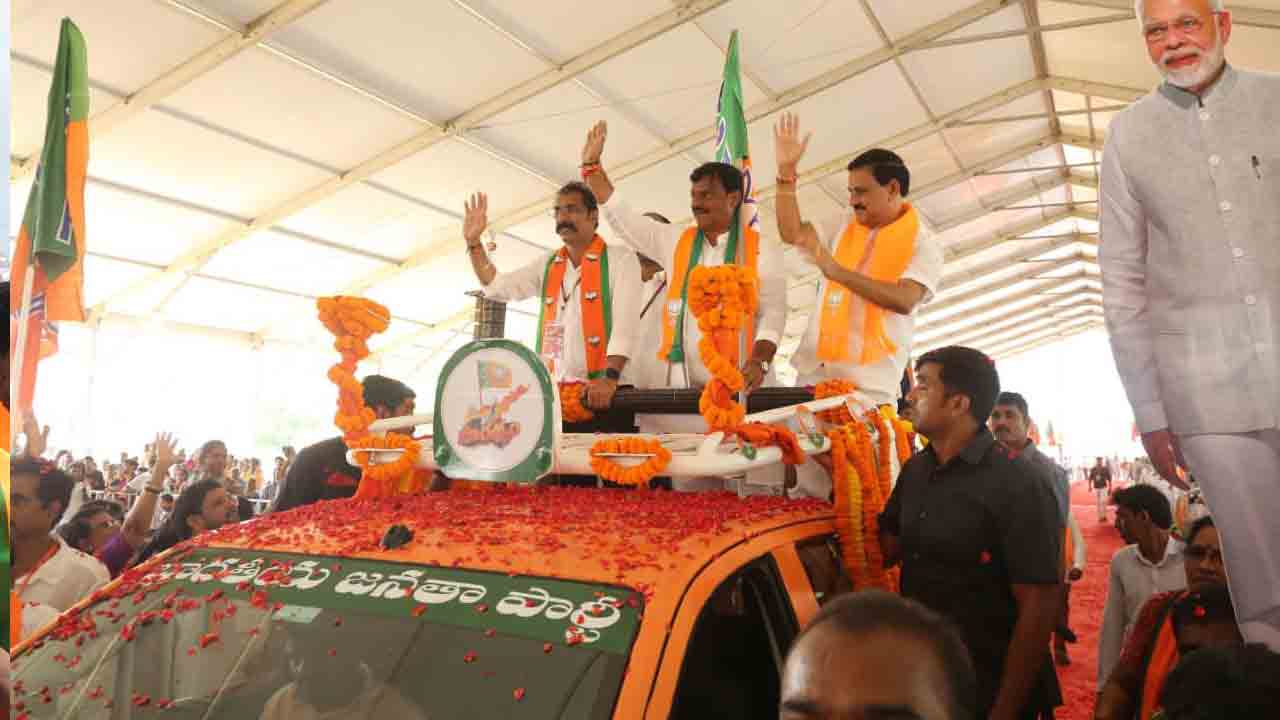 JP Nadda: విశాఖపట్నంలో సారథ్యం  సభ.. హాజరైన జేపీ నడ్డా