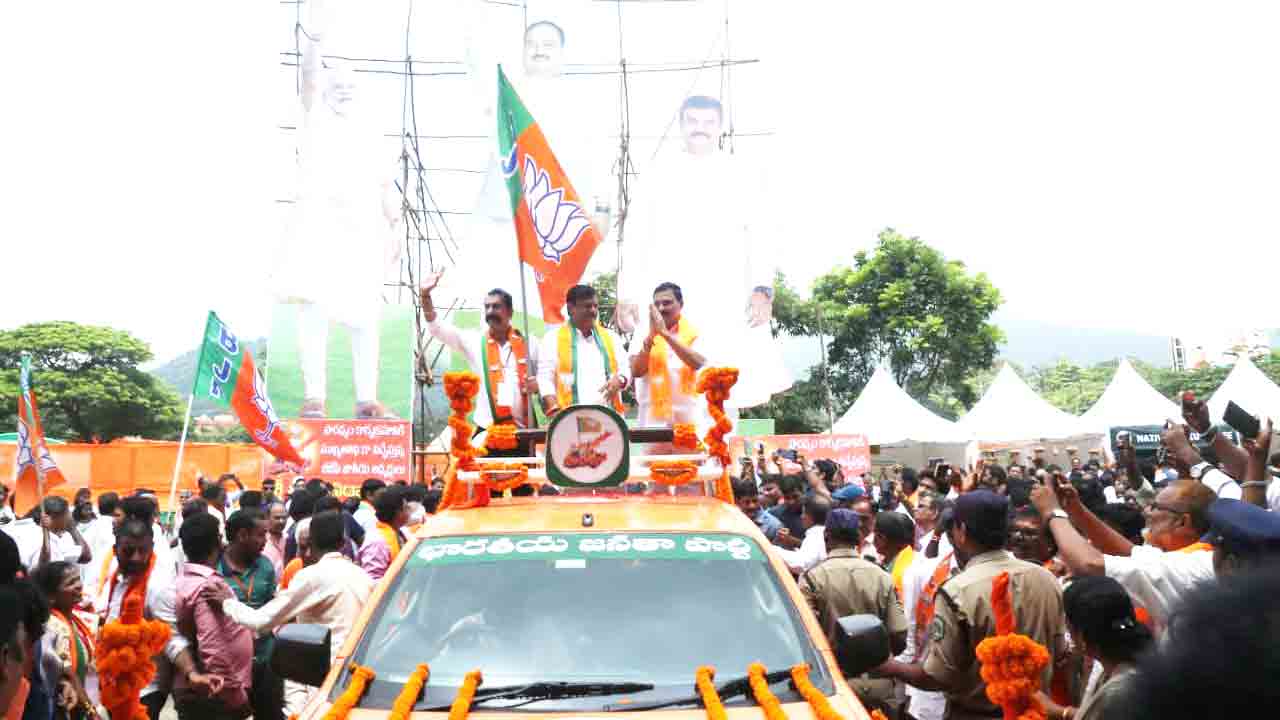 JP Nadda: విశాఖపట్నంలో సారథ్యం  సభ.. హాజరైన జేపీ నడ్డా