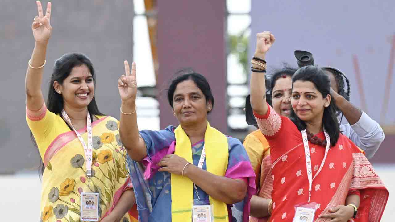 Super Six Super Hit: ఆటో వాలాలకు చంద్రన్న దసరా కానుక