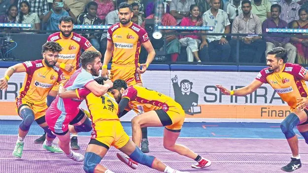 Telugu Titans Secure First Win: తెలుగు టైటాన్స్‌ తొలి గెలుపు
