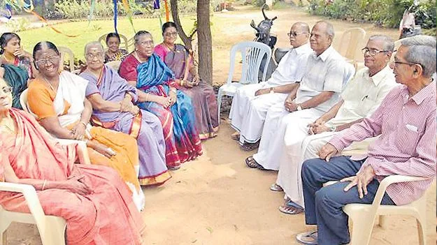 Birth Rates Decline: వయో వృద్ధ భారతం