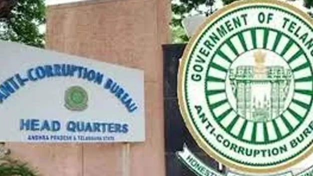 Corruption Allegations: పాల ప్యాకెట్లకే డబ్బుల్లేవు!