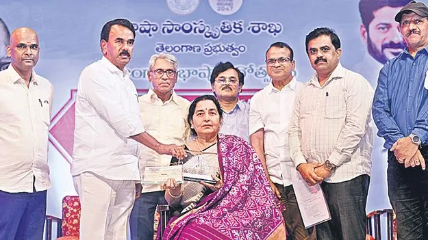 Kalojis Literary Legacy: ఊరూరా కాళోజీ సాహిత్యాన్ని పంచుతాం