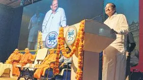 Venkaiah Naidu: సంస్కారం లేని విద్య.. దండగ కుటుంబ వ్యవస్థను రక్షించుకోవాలి