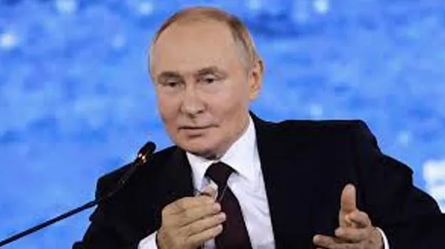 Putin Warns: ఉక్రెయిన్‌కు మద్దతుగా దళాల్ని మోహరిస్తే సహించం