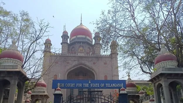 High Court: కేసు నమోదైనంత మాత్రాన మెడికల్‌ కాలేజీపై కఠిన చర్య సరికాదు