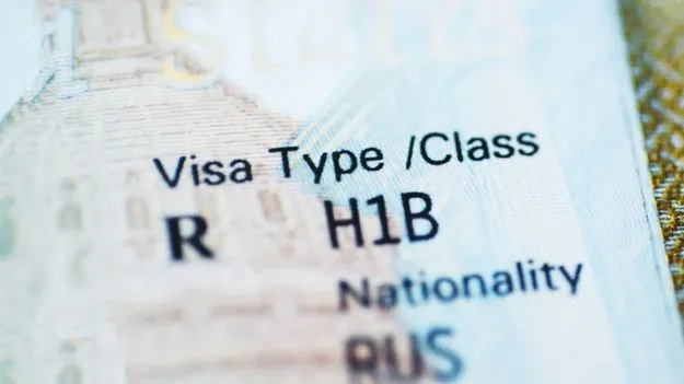 H-1b Visa Blind Survey: హెచ్-1బీ వీసాపై సర్వే.. 56 శాతం మంది అమెరికన్ల భావన ఇదే..