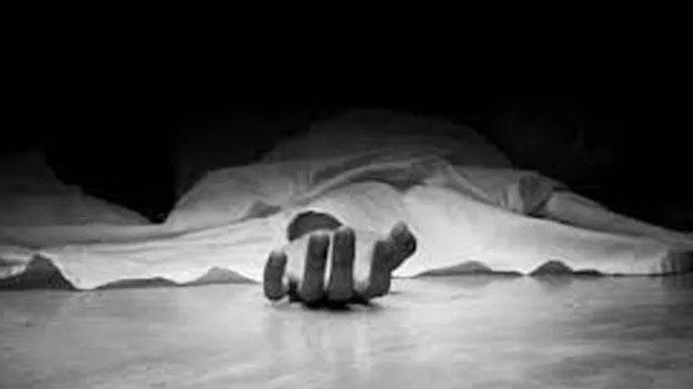 Family Dispute: డబ్బుల కోసం వేధిస్తున్నాడని..యువకుడిని చంపింది కుటుంబ సభ్యులే