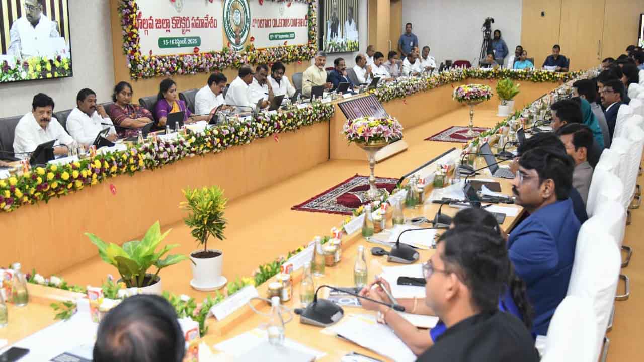 సీఎం చంద్రబాబు అధ్యక్షతన రెండో రోజు జిల్లా కలెక్టర్ల సదస్సు