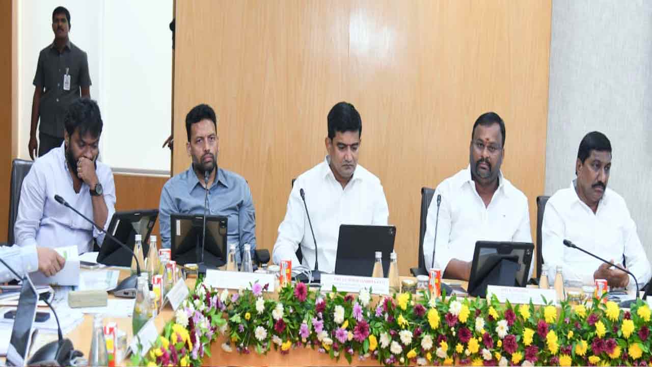 సీఎం చంద్రబాబు అధ్యక్షతన రెండో రోజు జిల్లా కలెక్టర్ల సదస్సు