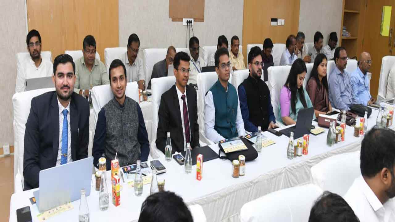 సీఎం చంద్రబాబు అధ్యక్షతన రెండో రోజు జిల్లా కలెక్టర్ల సదస్సు