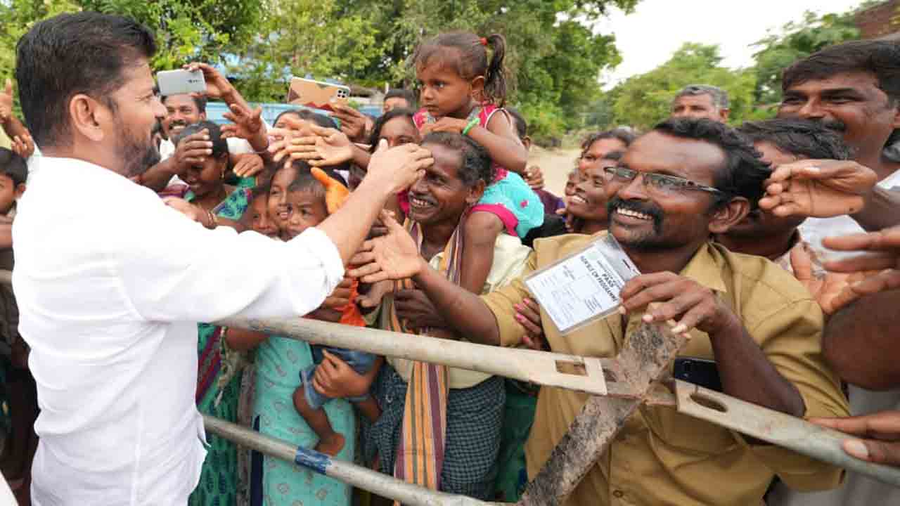 CM Revanth Reddy inaugurates Indiramma Houses: ఇందిరమ్మ ఇళ్ల పథకాన్ని ప్రారంభించిన సీఎం రేవంత్‌రెడ్డి 