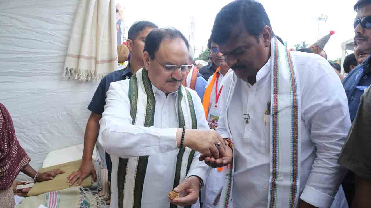 JP Nadda: విశాఖపట్నంలో సారథ్యం  సభ.. హాజరైన జేపీ నడ్డా