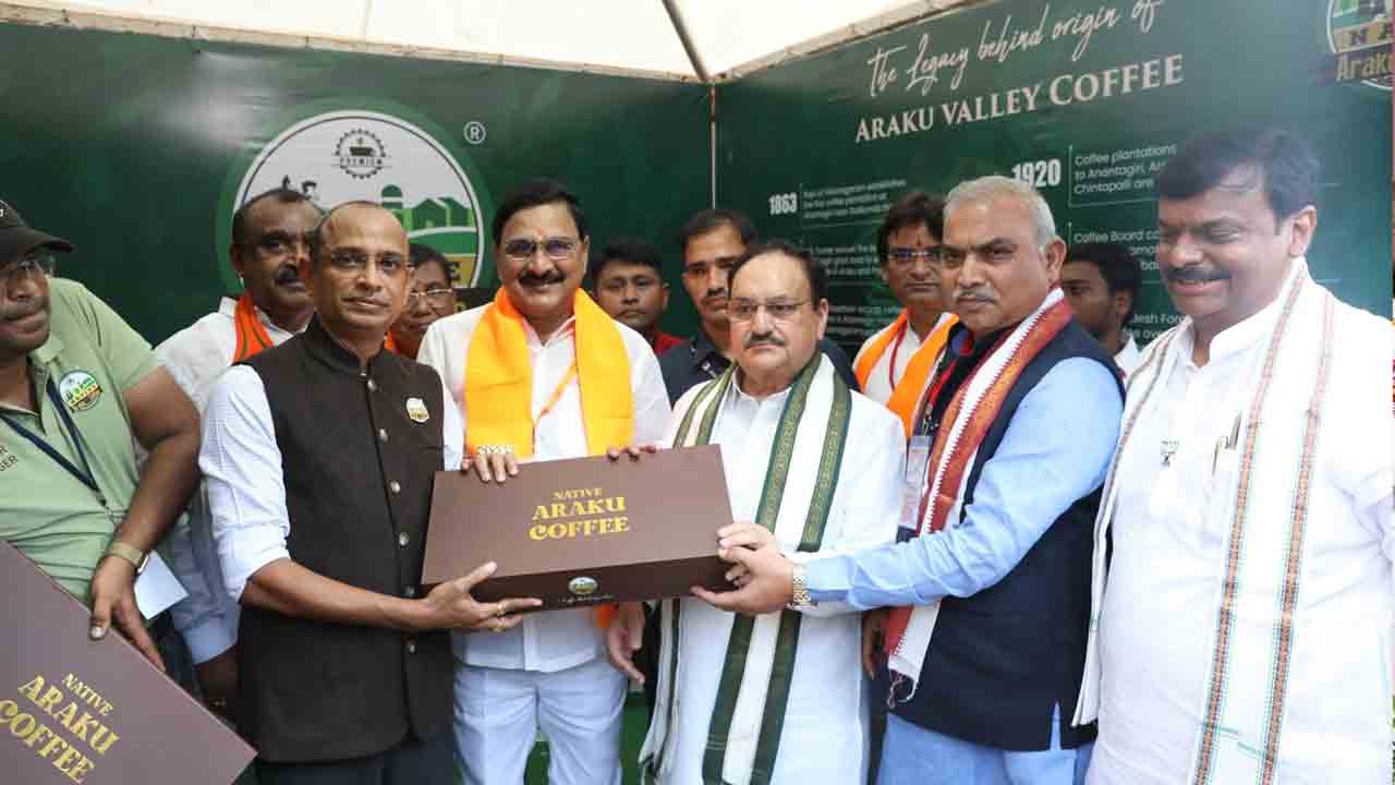 JP Nadda: విశాఖపట్నంలో సారథ్యం  సభ.. హాజరైన జేపీ నడ్డా