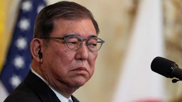 Japan PM Resign: జపాన్ ప్రధాని రాజీనామా ప్రకటన.. కొత్త తరానికి బాధ్యతలను అప్పగిస్తున్నానని కామెంట్