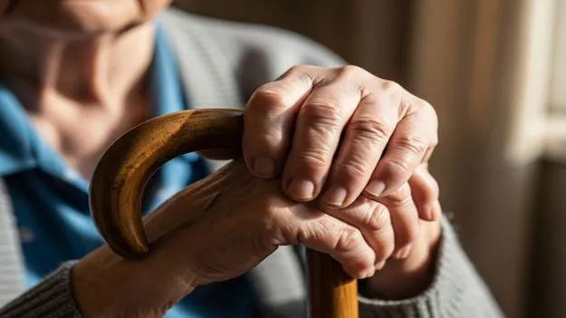 Japan Astronaut Scam: వృద్ధురాలిపై ప్రేమ వల.. అంతరిక్షంలో చిక్కుకుపోయిన ఆస్ట్రొనాట్‌నంటూ నాటకమాడి.. 