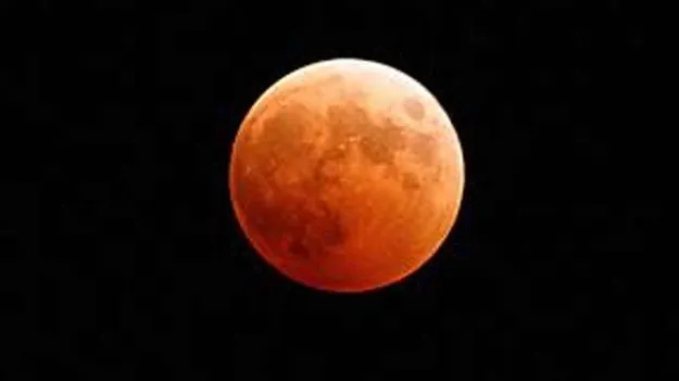 Lunar Eclipse Date And Time: మరికొన్ని గంటల్లో చంద్ర గ్రహణం.. ఈ రాశుల వారిపై తీవ్ర ప్రభావం..