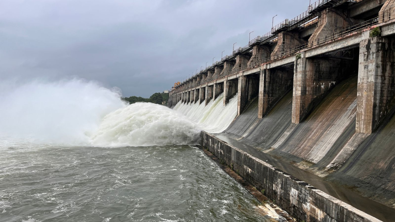 Musi River Flood Alert : మూసి పరివాహక ప్రాంతాల్లో రెడ్ అలెర్ట్