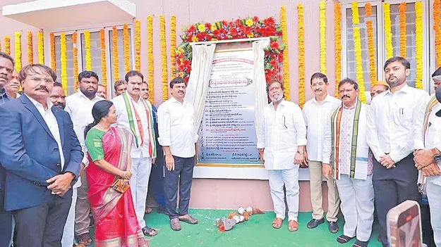 Cancer Care Centers: త్వరలో జిల్లా కేంద్రాల్లో క్యాన్సర్‌ కేర్‌ సెంటర్లు