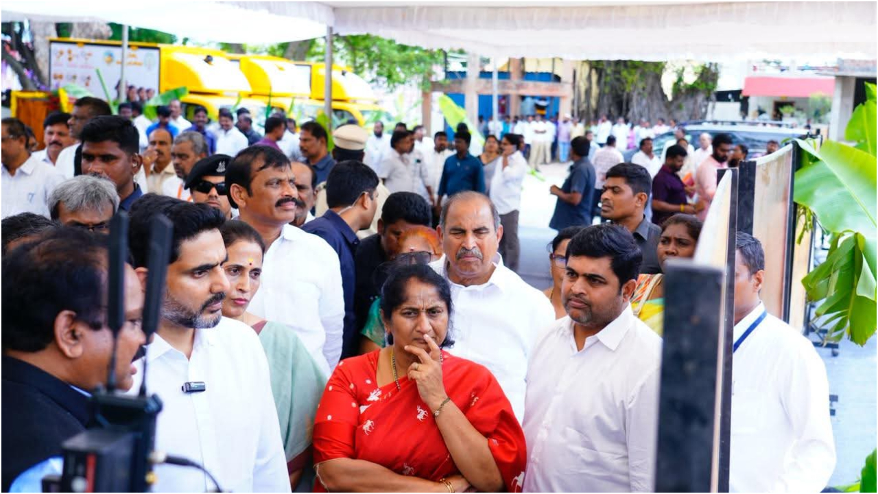 Nara Lokesh: అడ్వాన్స్‌డ్ స్మార్ట్ కిచెన్లను ప్రారంభించిన మంత్రి నారా లోకేష్