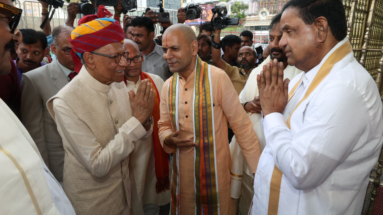 Navin Ramgoolam: తిరుమల శ్రీవారిని దర్శించుకున్న మారిషస్ ప్రధాని నవీన్ రాంగూలం..