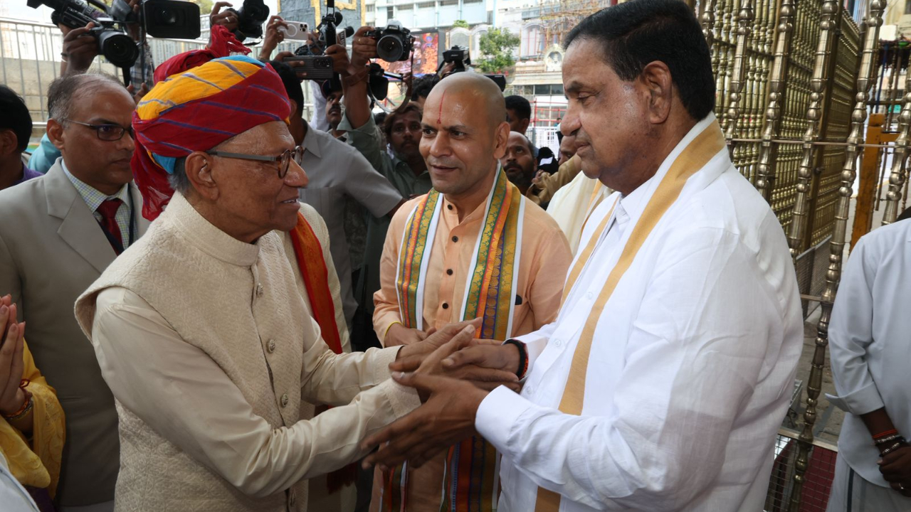 Navin Ramgoolam: తిరుమల శ్రీవారిని దర్శించుకున్న మారిషస్ ప్రధాని నవీన్ రాంగూలం..