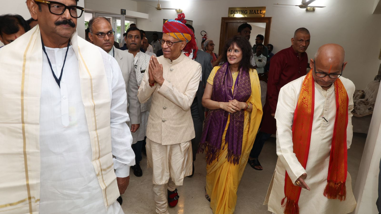 Navin Ramgoolam: తిరుమల శ్రీవారిని దర్శించుకున్న మారిషస్ ప్రధాని నవీన్ రాంగూలం..