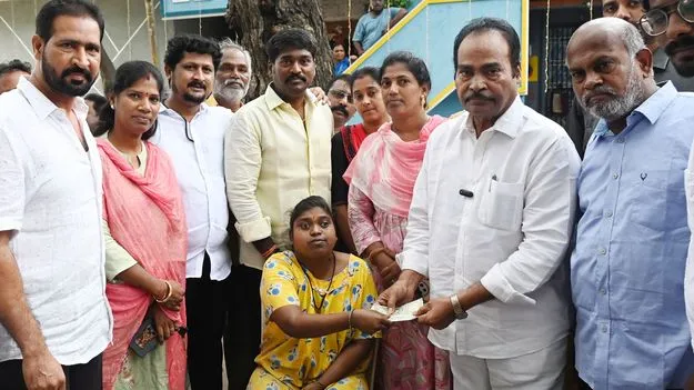 పింఛన్ల పంపిణీలో జిల్లాకు ప్రథమ స్థానం