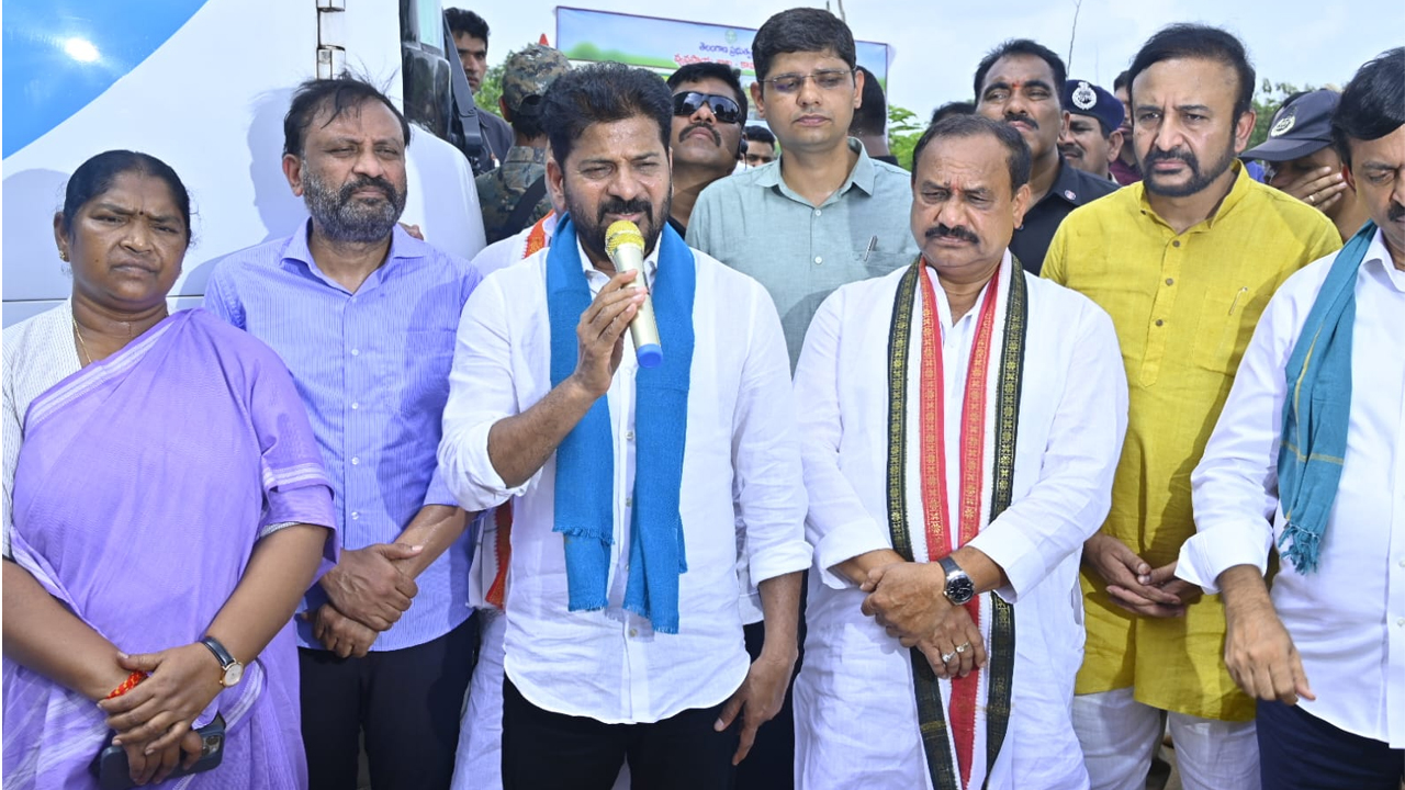 CM Revanth Reddy in kamareddy: వరద బాధితులను ఆదుకొంటాం: సీఎం రేవంత్ రెడ్డి