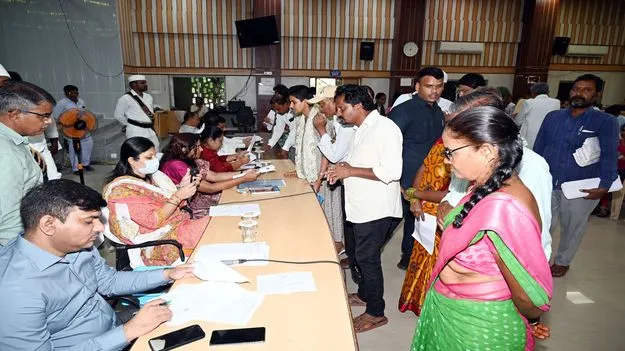 ప్రజావాణికి 269 దరఖాస్తులు 