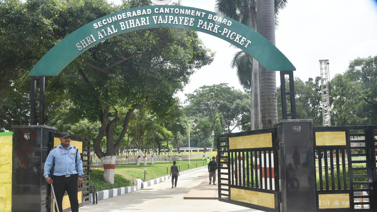 Secunderabad: అటల్ బిహారీ వాజ్‌పేయి విగ్రహ ఆవిష్కరణ