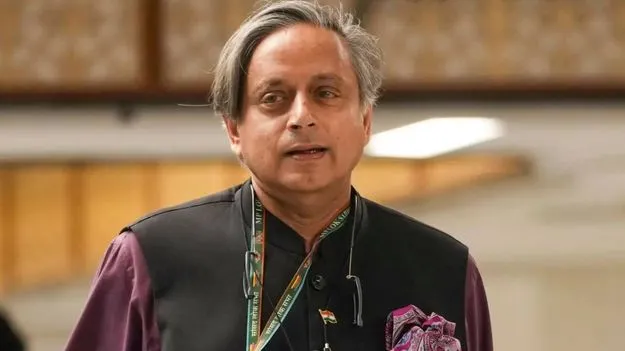 Shashi Tharoor-Trump Tariffs: ట్రంప్ సుంకాలతో తీవ్ర ప్రభావం.. ఉద్యోగాలు పోతున్నాయి: శశి థరూర్ 