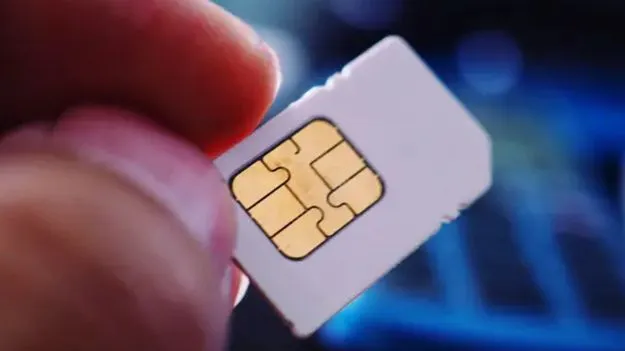 Sim Card Corner Cut: సిమ్ కార్డు కార్నర్‌లో చిన్న కట్.. ఇలా ఎందుకు డిజైన్ చేశారంటే.. 
