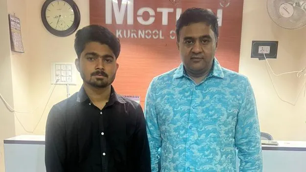 TANA: విద్యార్థి ఉన్నత చదువుకు పొట్లూరి రవి సహాయం