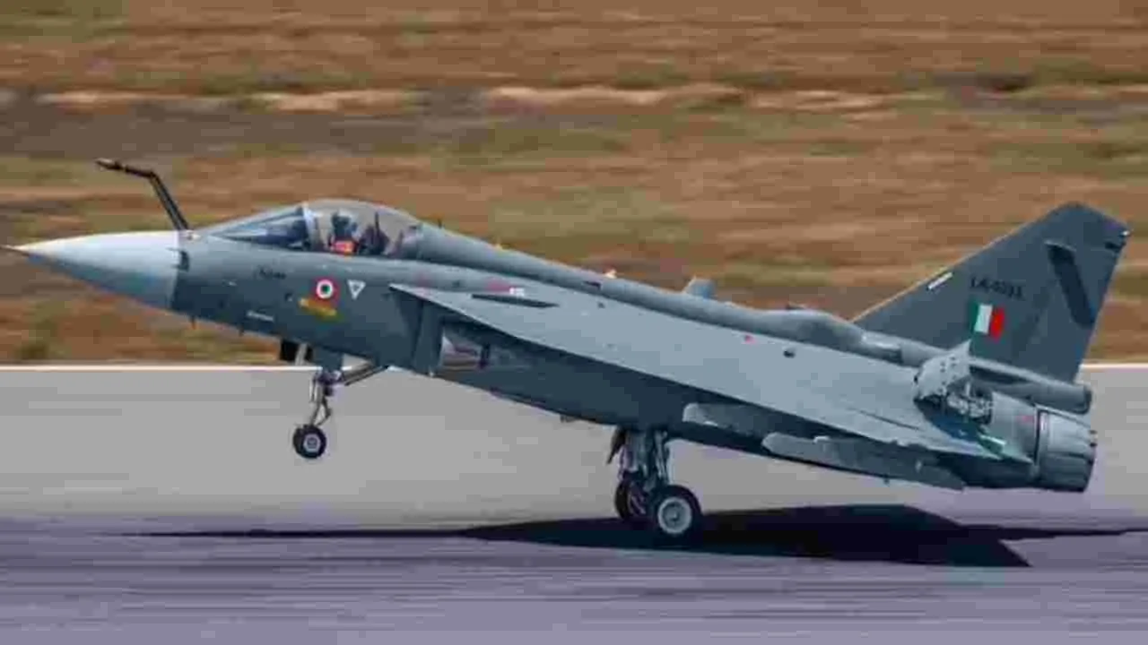 Tejas Mk-1A Delivery: సెప్టెంబర్ నెలాఖరు కల్లా ఎయిర్ ఫోర్స్ చేతికి రెండు తేజస్ ఎమ్‌కే-1ఏ ఫైటర్ జెట్స్
