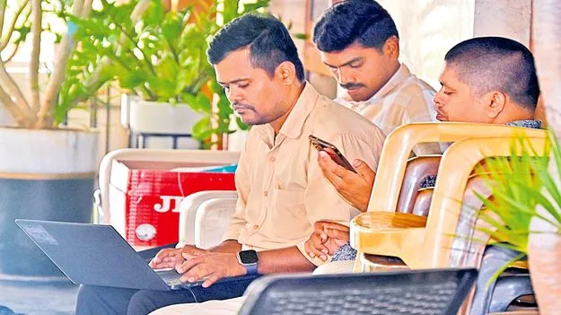 SIT Raids: సీసాలో భూతం