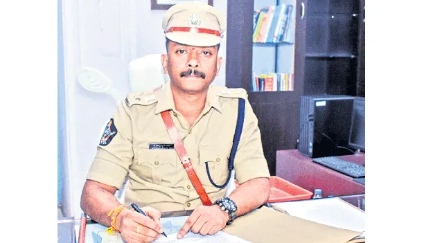 ఎస్పీగా హర్షవర్ధన్‌ రాజు