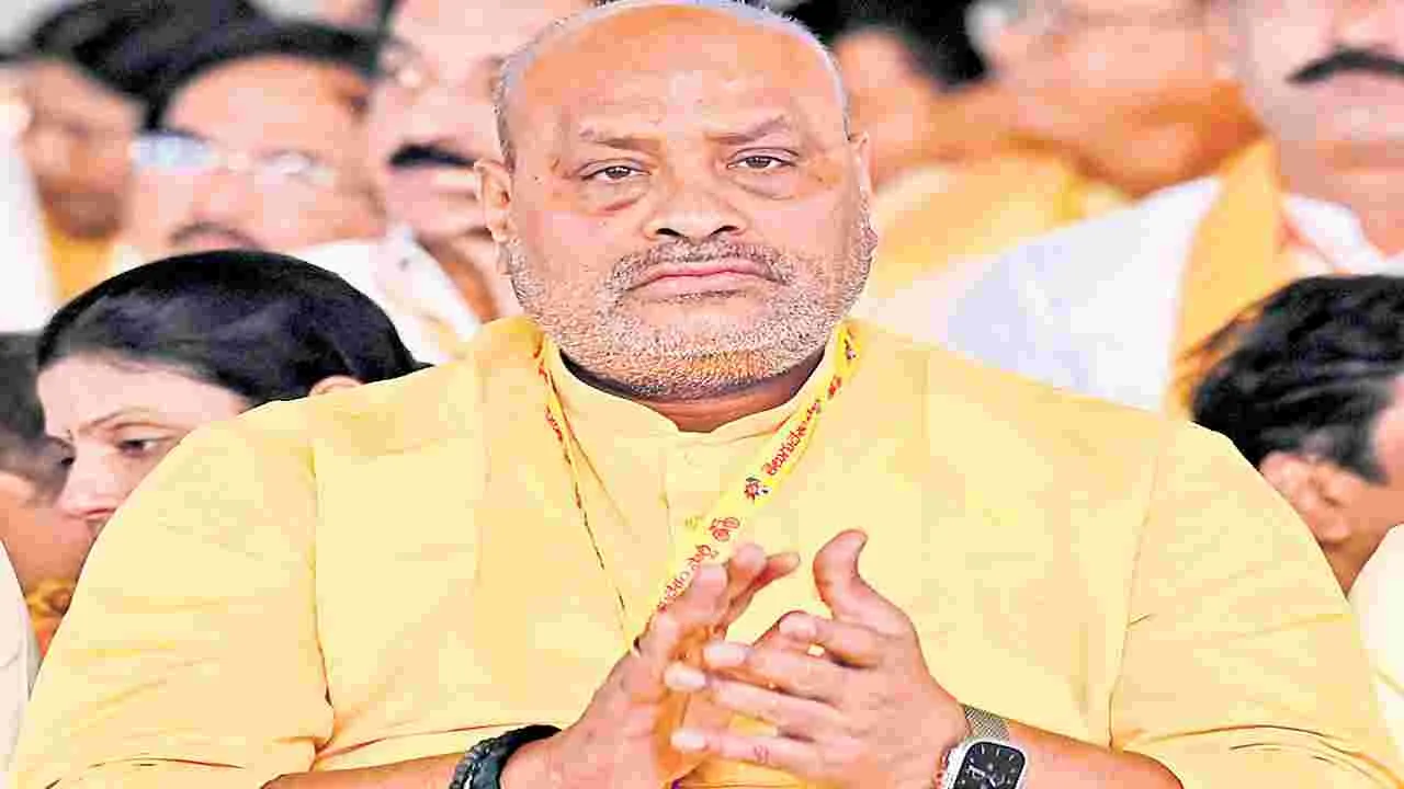 Minister Atchannaidu: రైతులపై జగన్‌ మొసలి కన్నీరు