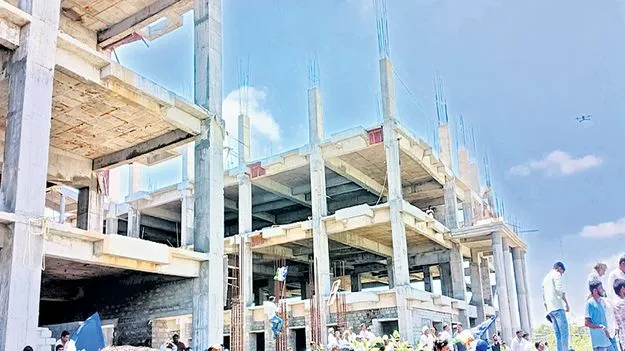 College Privatization: చలో మెడికల్‌ కాలేజీ.. తుస్‌