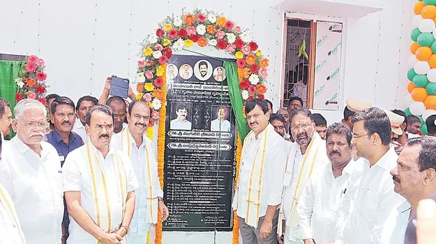 Commission Corruption: కాళేశ్వరంలో కమీషన్ల కోసమే..