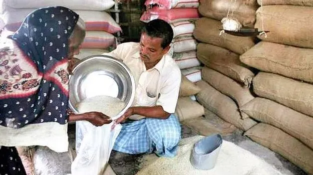 Telangana Ration Dealers: రేపు రేషన్‌ దుకాణాలు బంద్‌