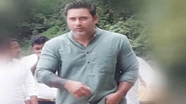 Telangana Governor Son: నిన్ను.. నీ కుటుంబాన్ని చంపేస్తాం